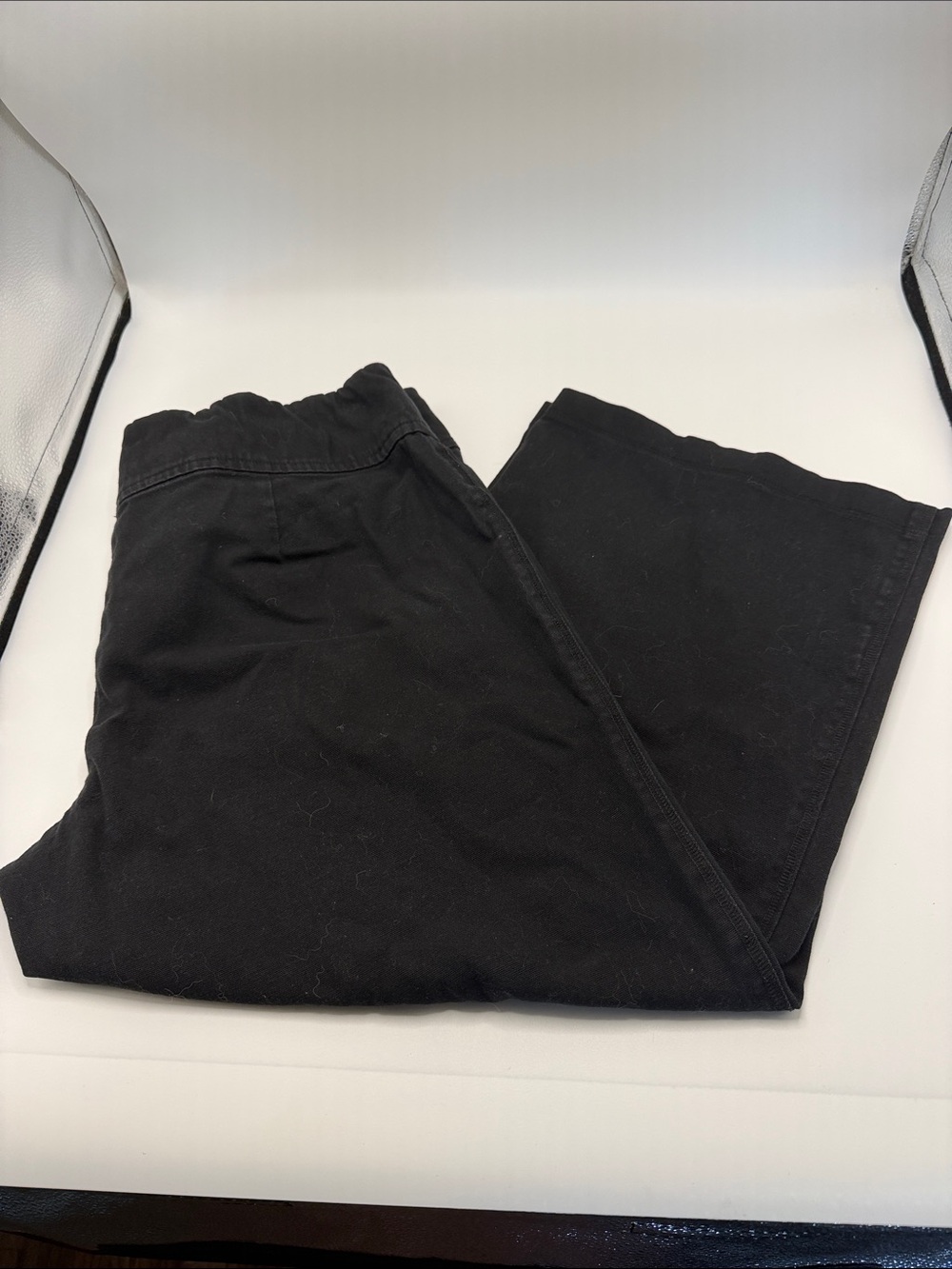 Eileen Fisher Black Capris Medium Petite